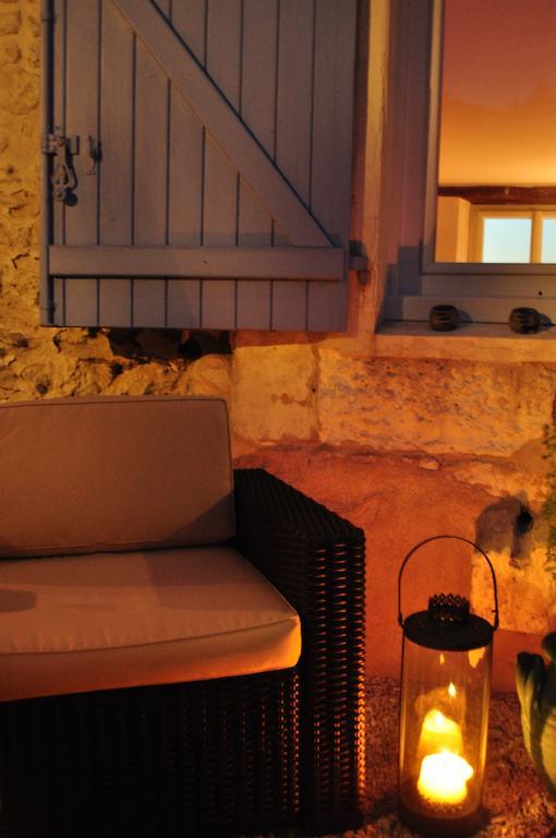 Chambres D'Hotes La Grange Au Bois Champagne-et-Fontaine Экстерьер фото